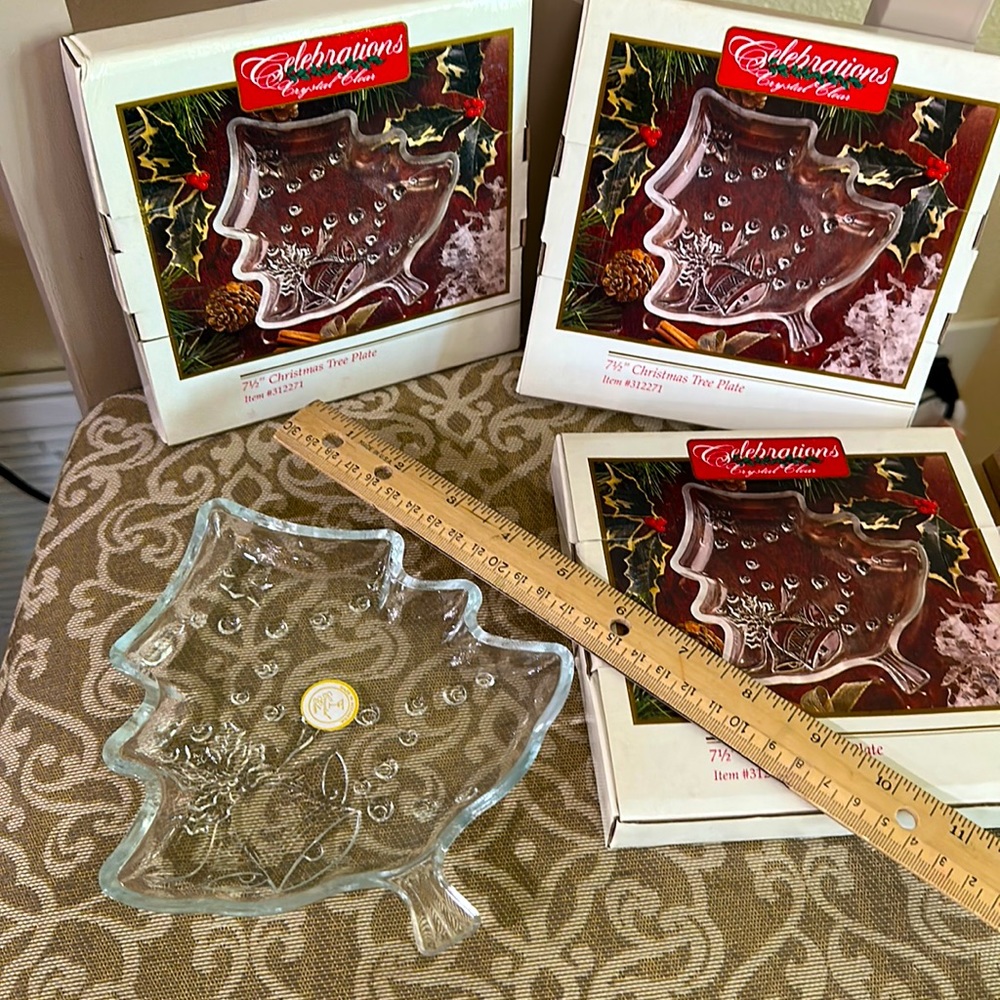 Celebrations crystal clear 7.5” Christmas tree plate nwot listing for 3 plates